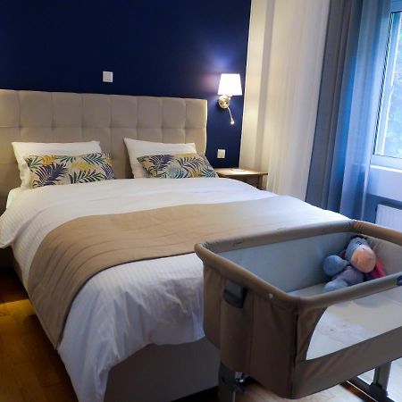 Garden Apartment Next To The Mall -Private Parking Ateny Zewnętrze zdjęcie