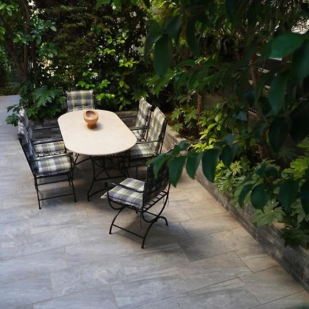 Garden Apartment Next To The Mall -Private Parking Ateny Zewnętrze zdjęcie