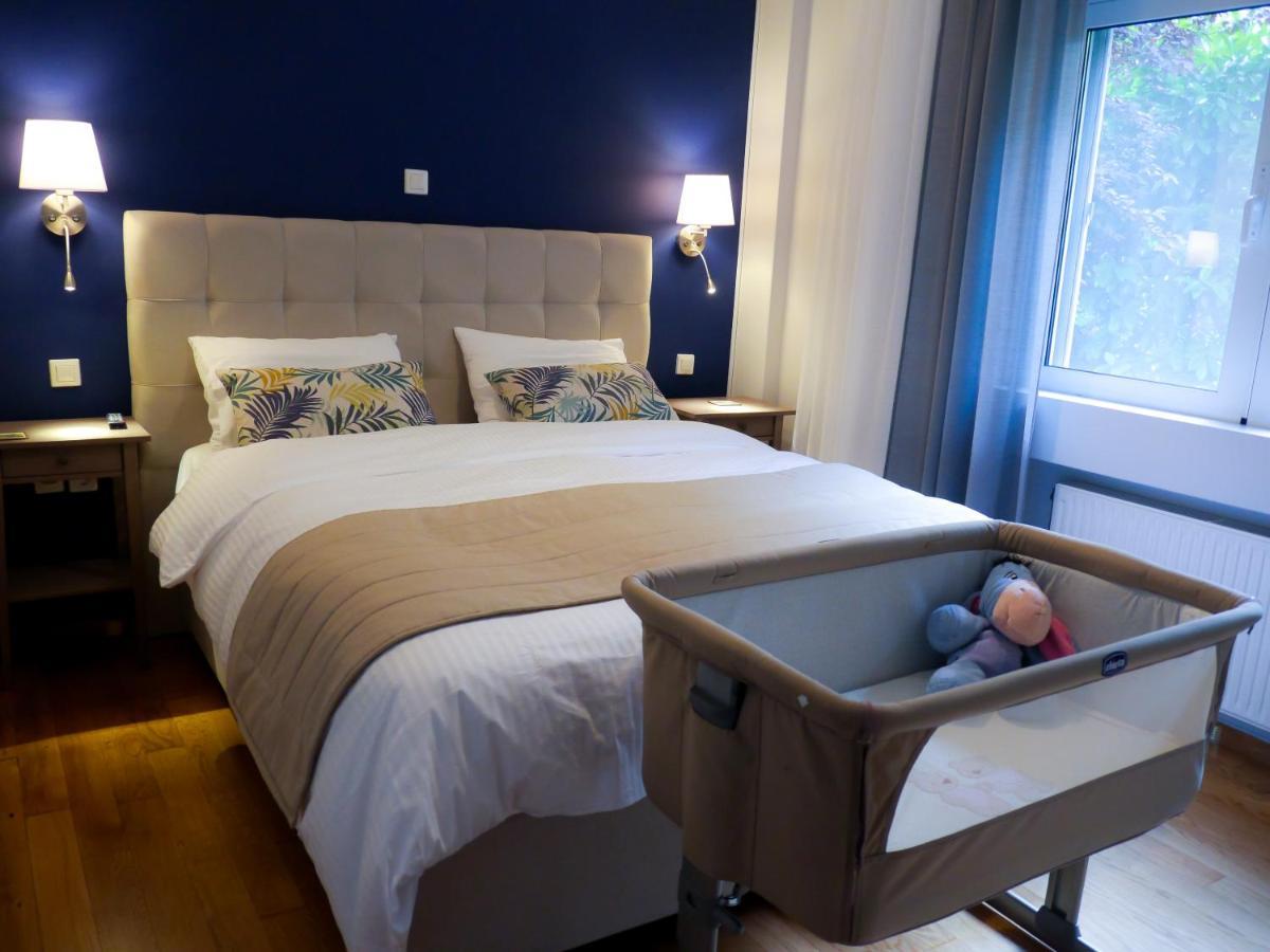 Garden Apartment Next To The Mall -Private Parking Ateny Zewnętrze zdjęcie