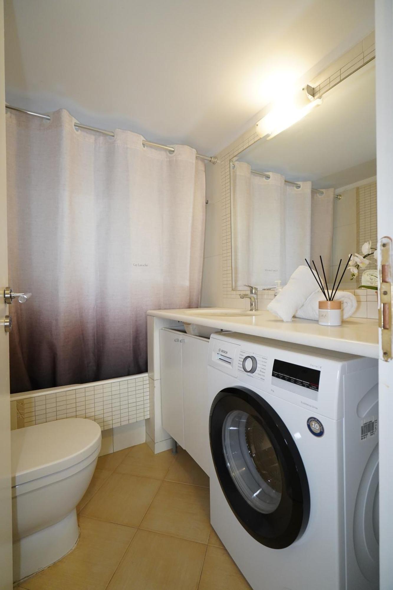Garden Apartment Next To The Mall -Private Parking Ateny Zewnętrze zdjęcie